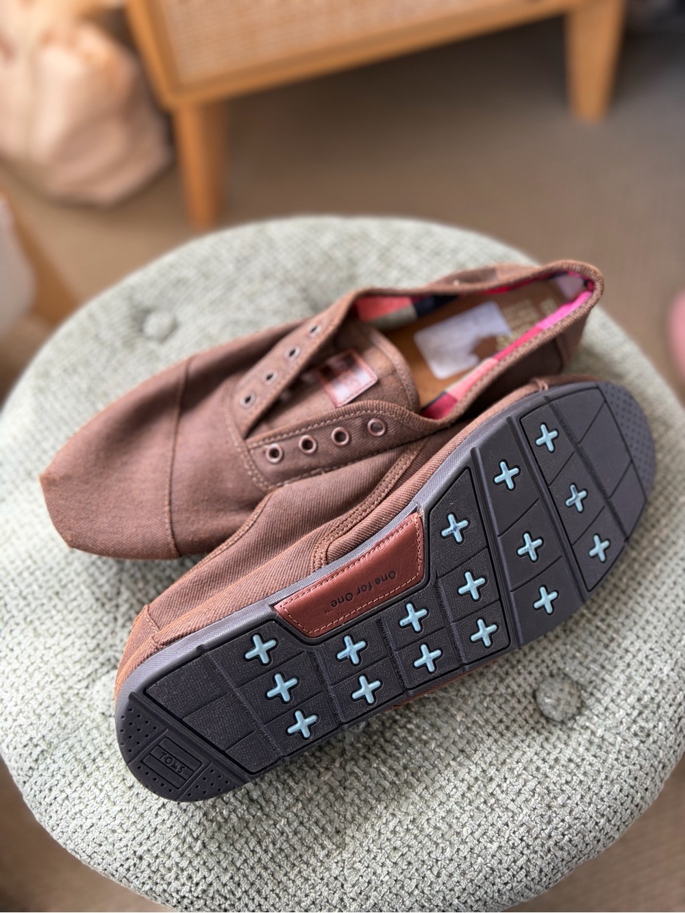 Toms Men’s loafers. Never worn.